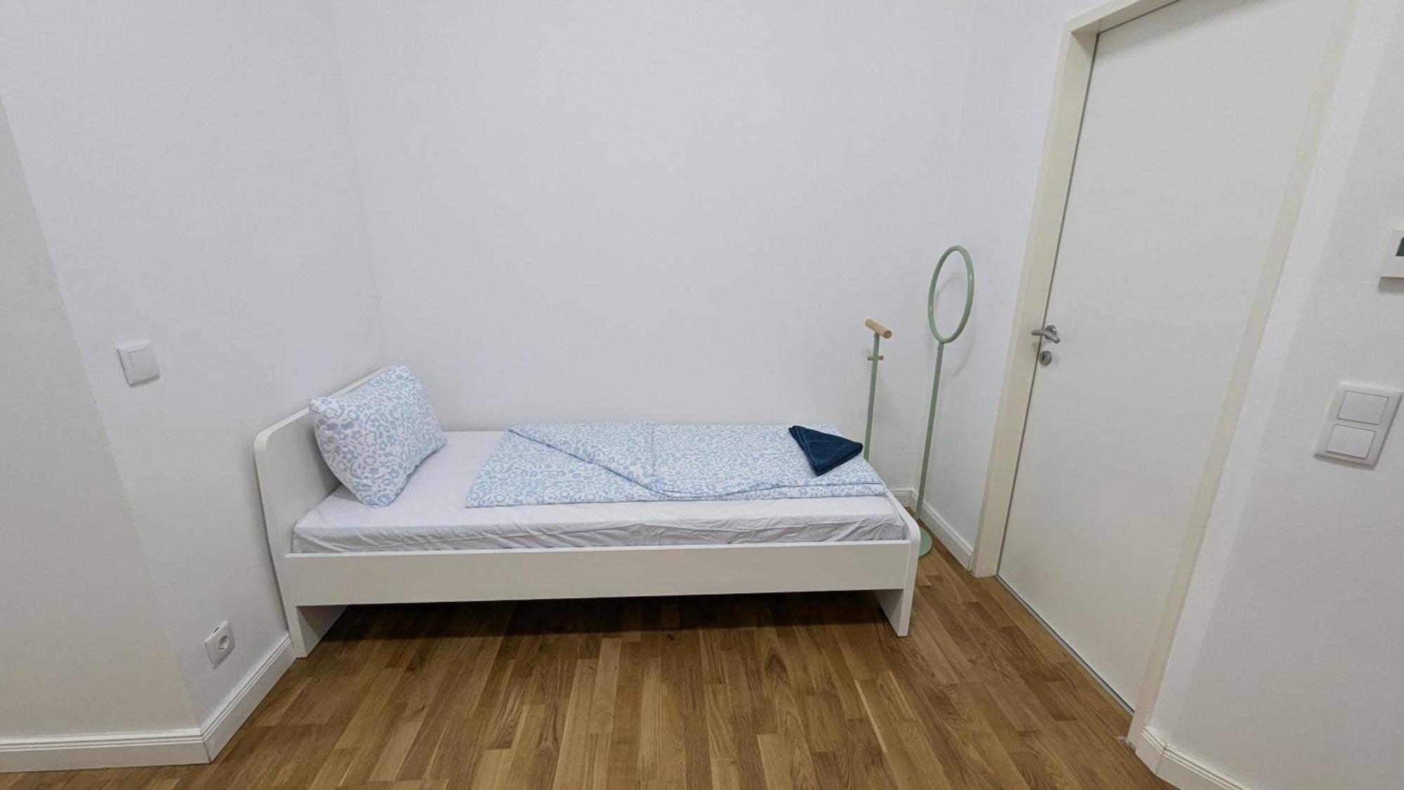 Spacious In A Lively Area Apartament Viena
