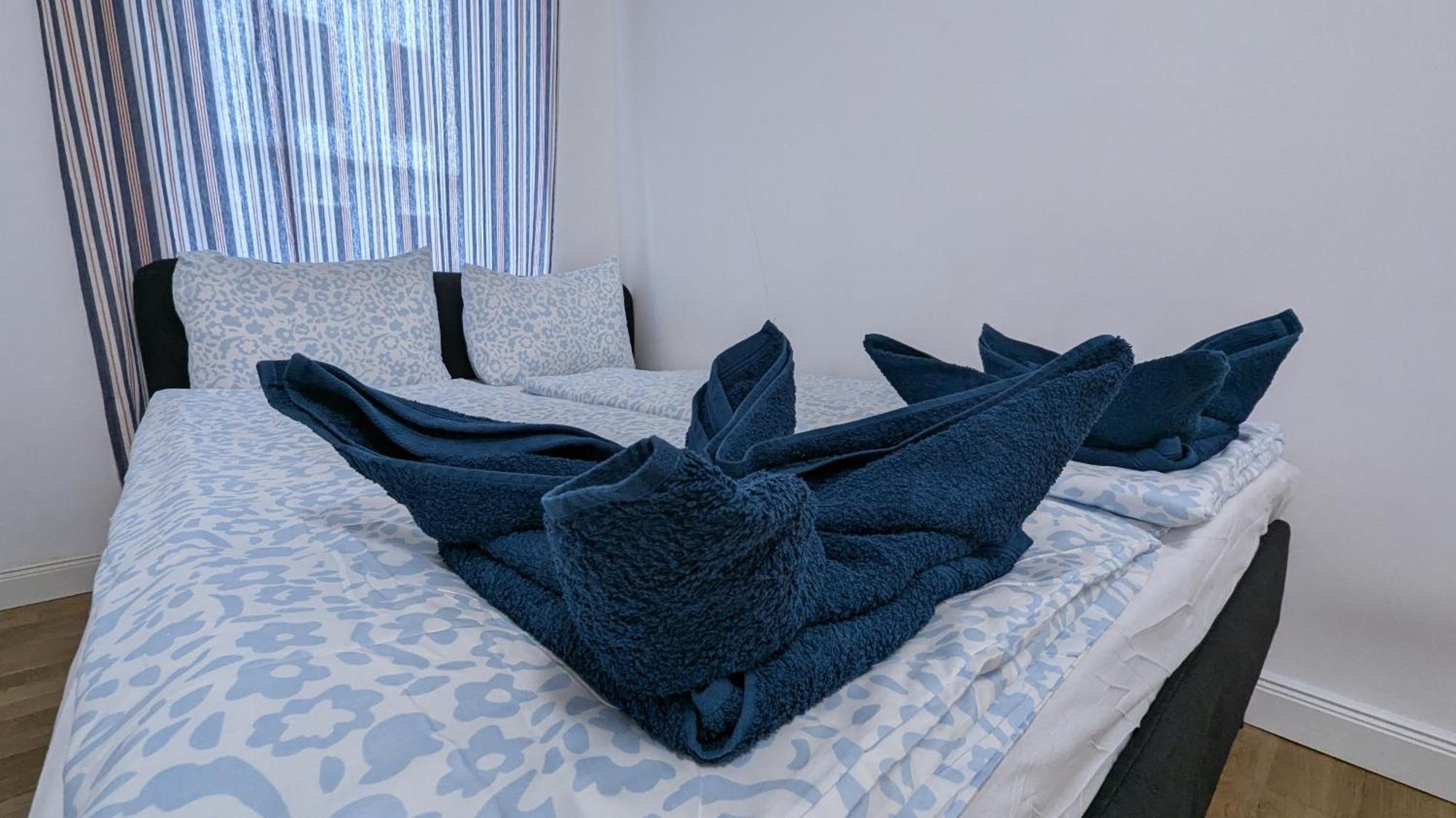 Spacious In A Lively Area Wien
