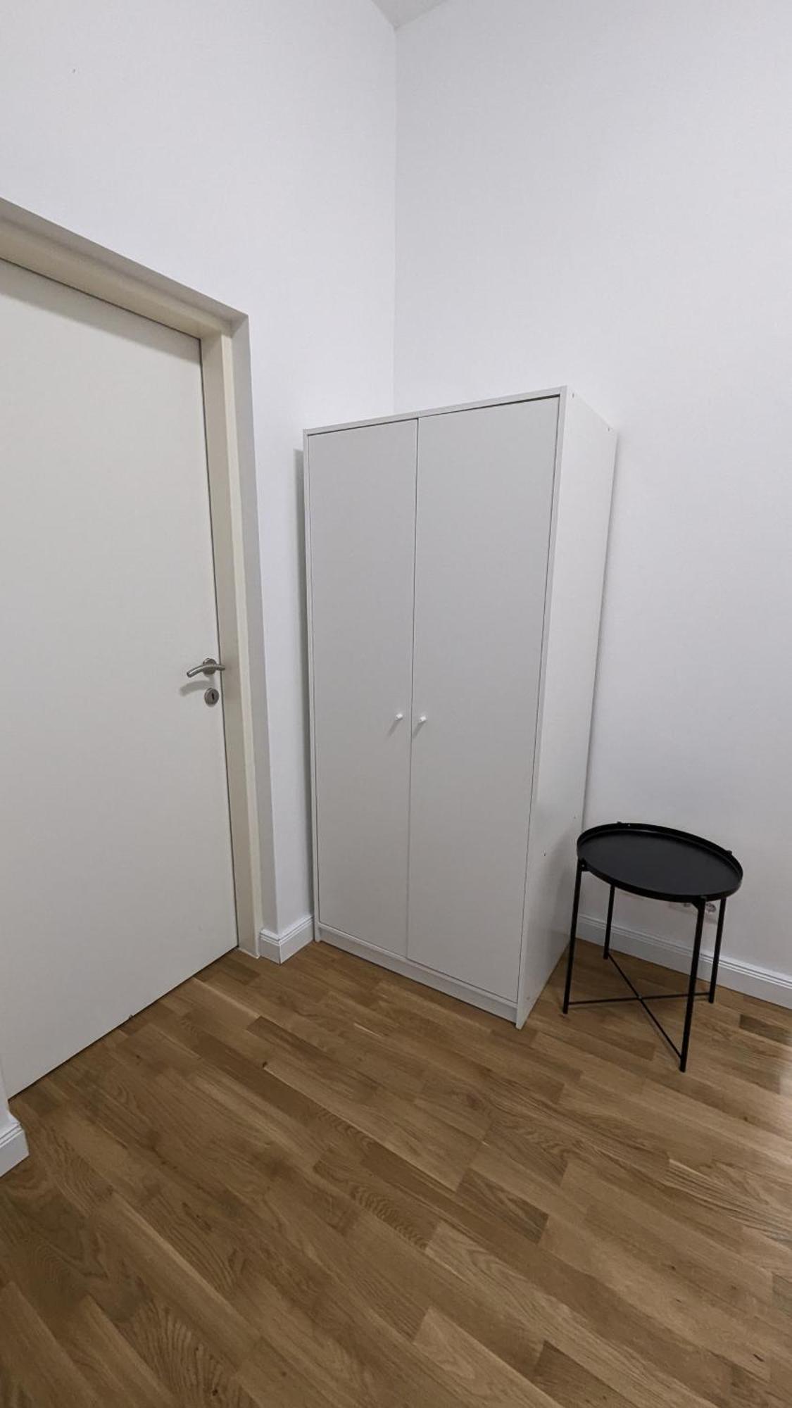 Apartament Spacious In A Lively Area