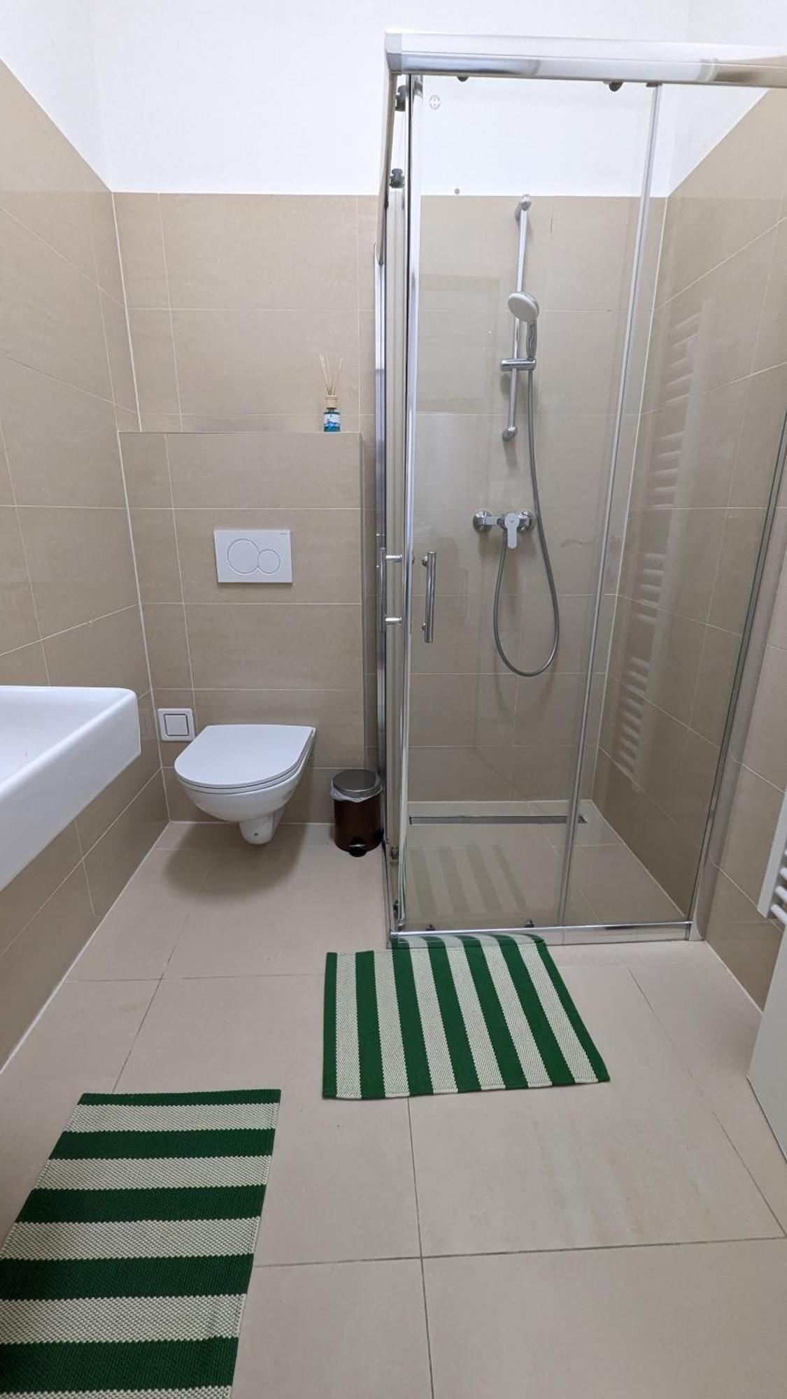 Spacious In A Lively Area