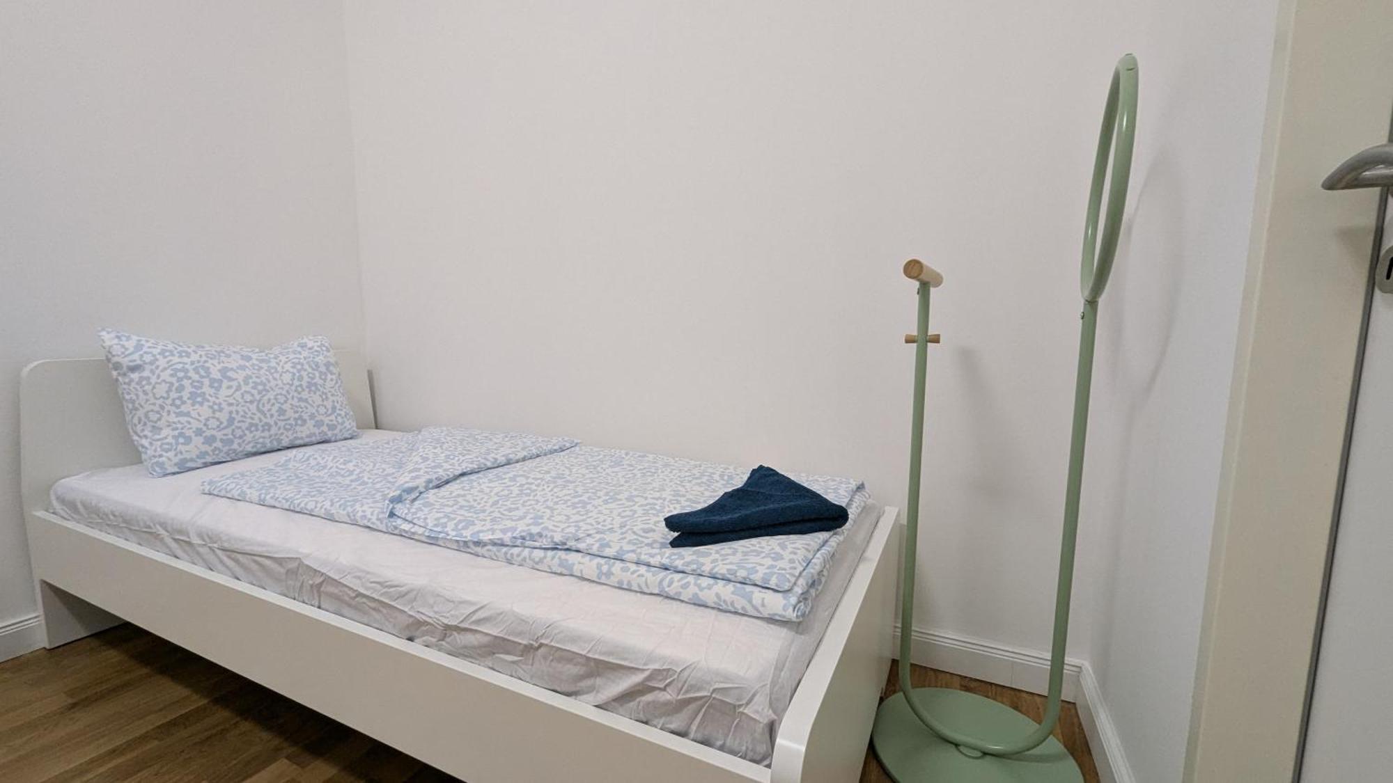 Spacious In A Lively Area Wien