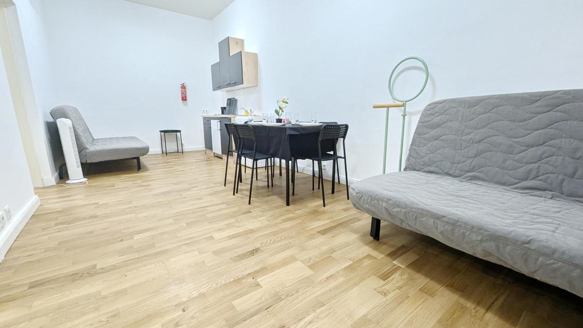 Spacious In A Lively Area Appartement Vienne